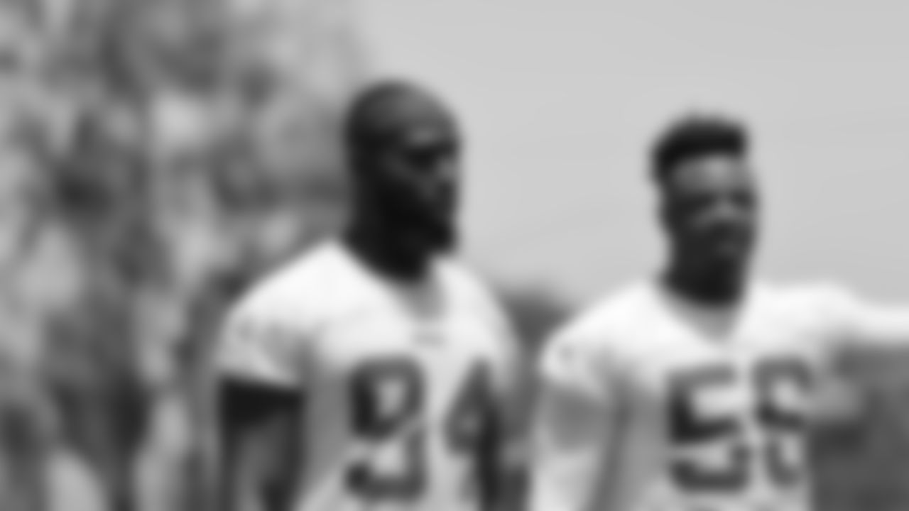DL Charles Omenihu, DL Samson Ebukam