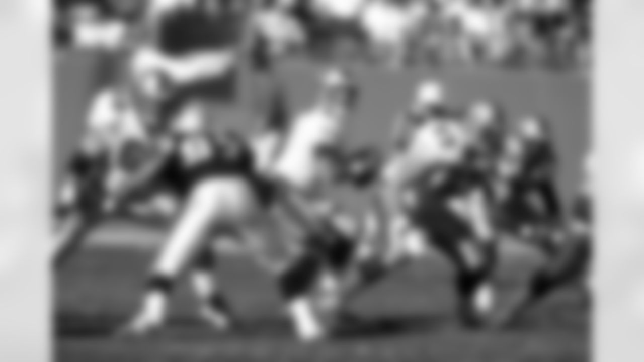 1998 -- 49ers quarterback Steve Young.