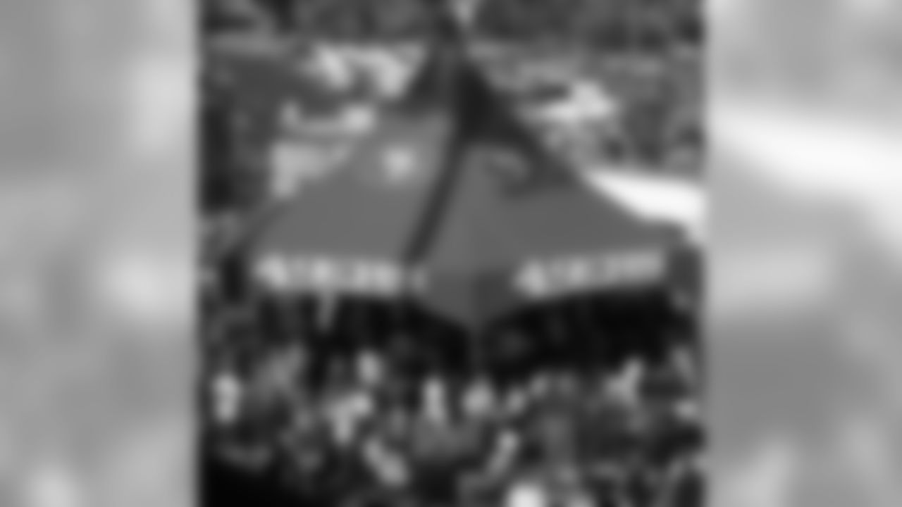 Alumni Tailgating Party
