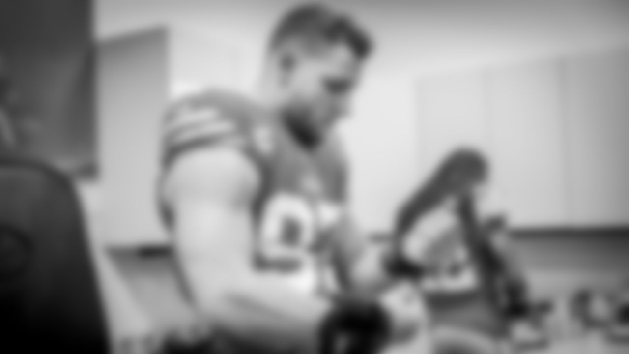 DL Nick Bosa