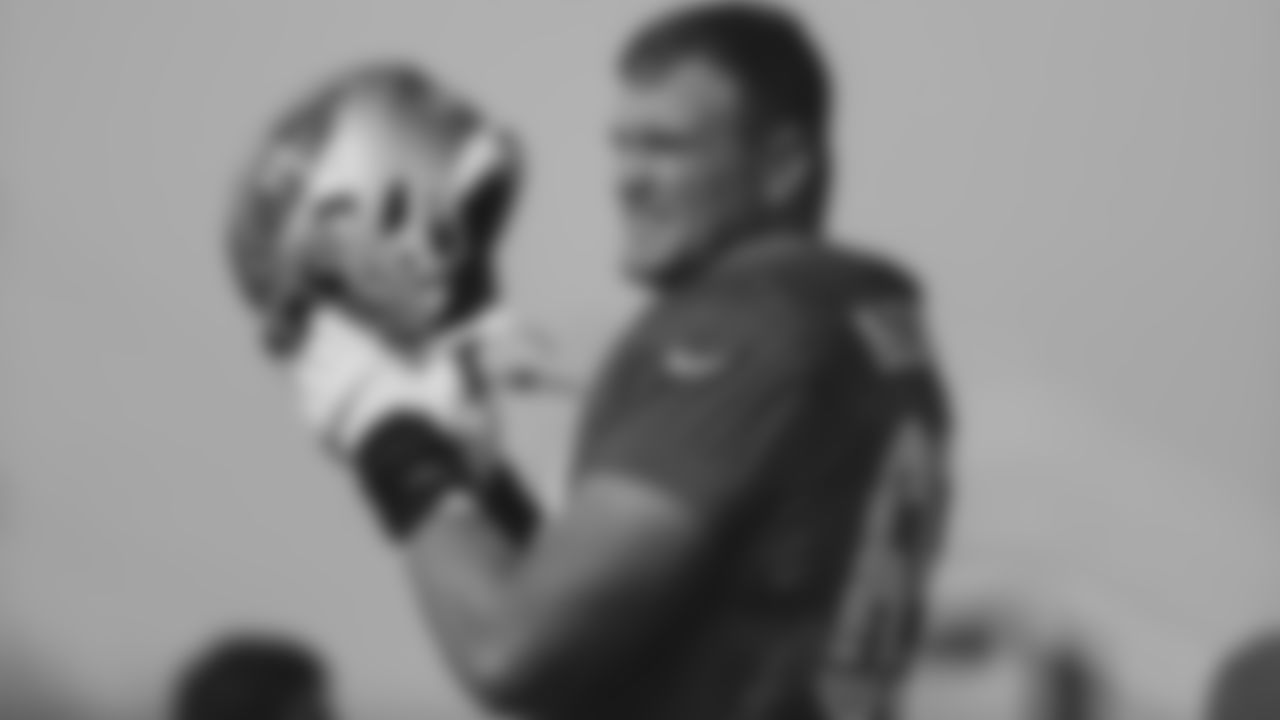 T Mike McGlinchey