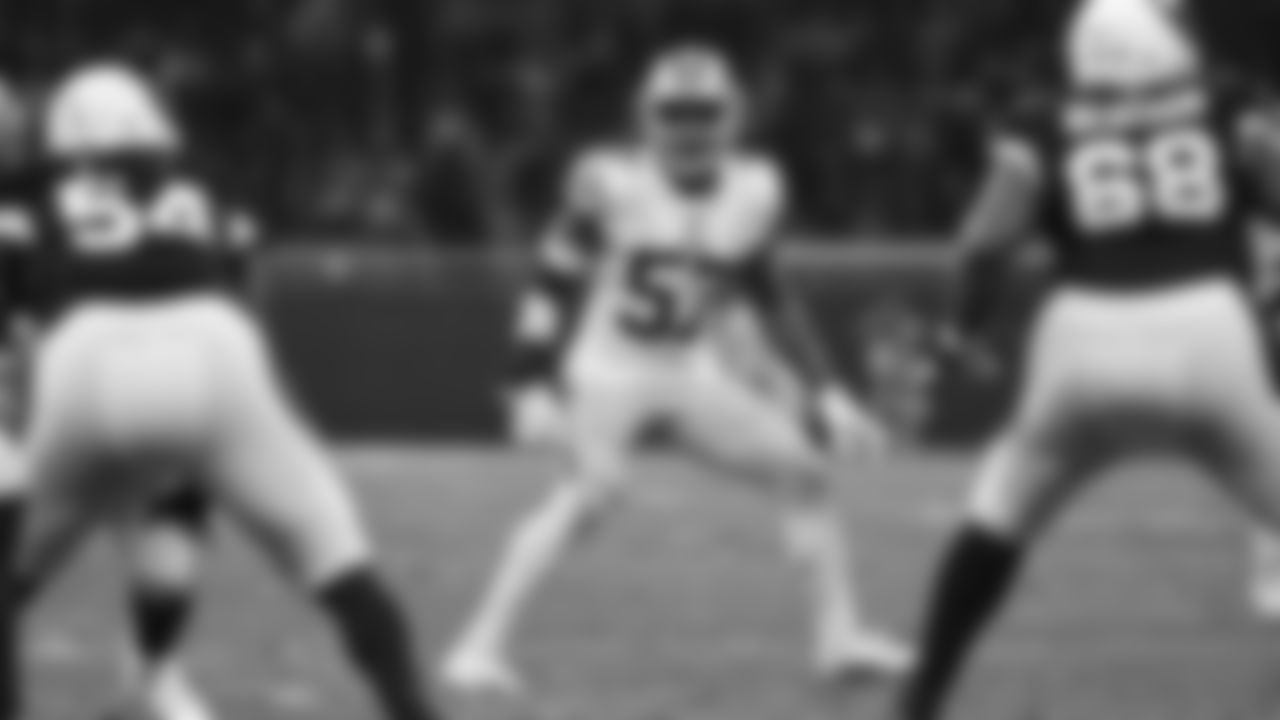 LB Dre Greenlaw