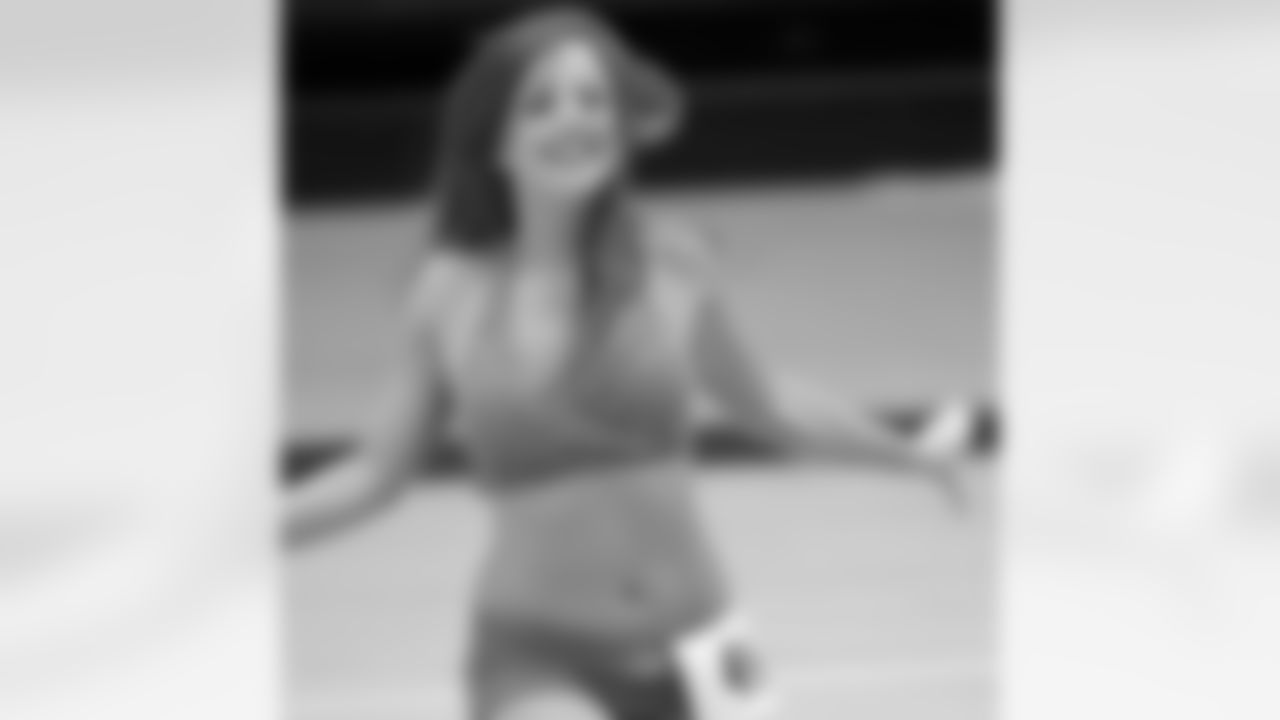 Gold Rush Hopeful Antonia