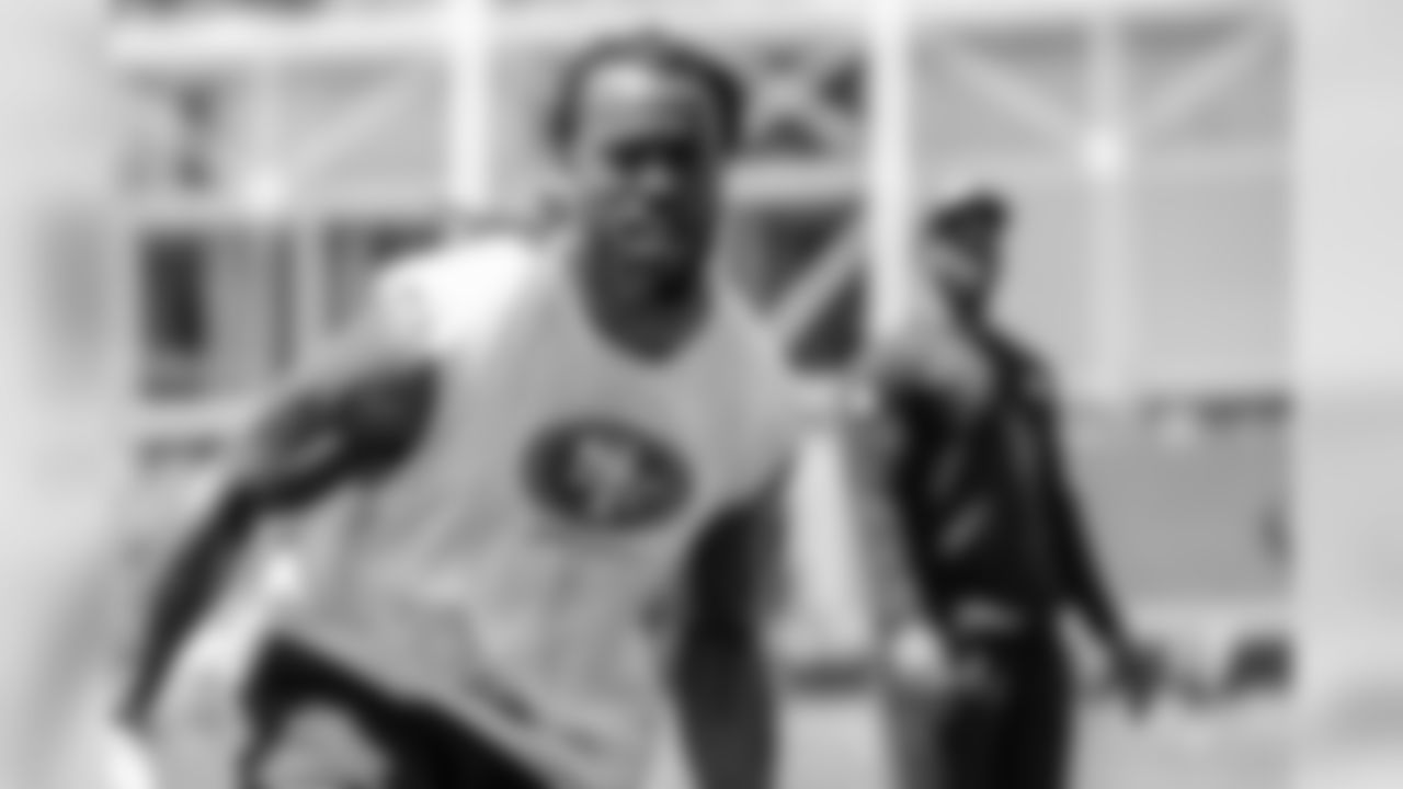 LB Ray-Ray Armstrong