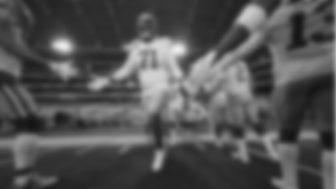 T Trent Williams