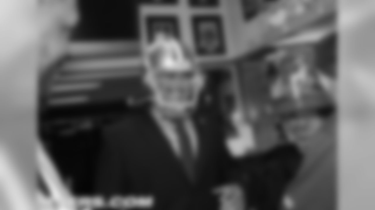 G Mike Iupati
