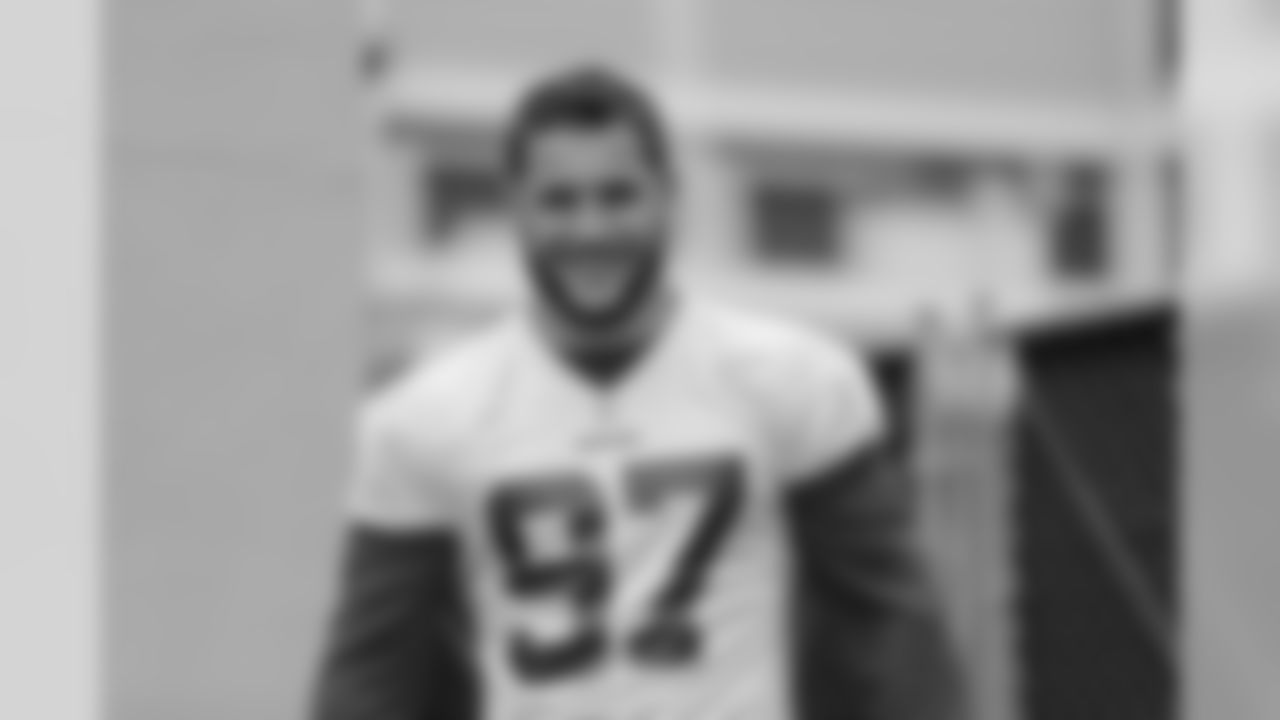 DL Nick Bosa