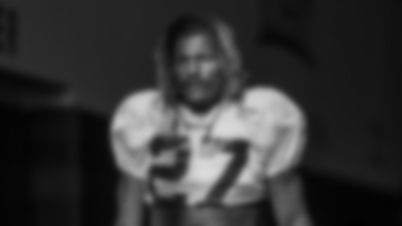 DB Adrian Colbert