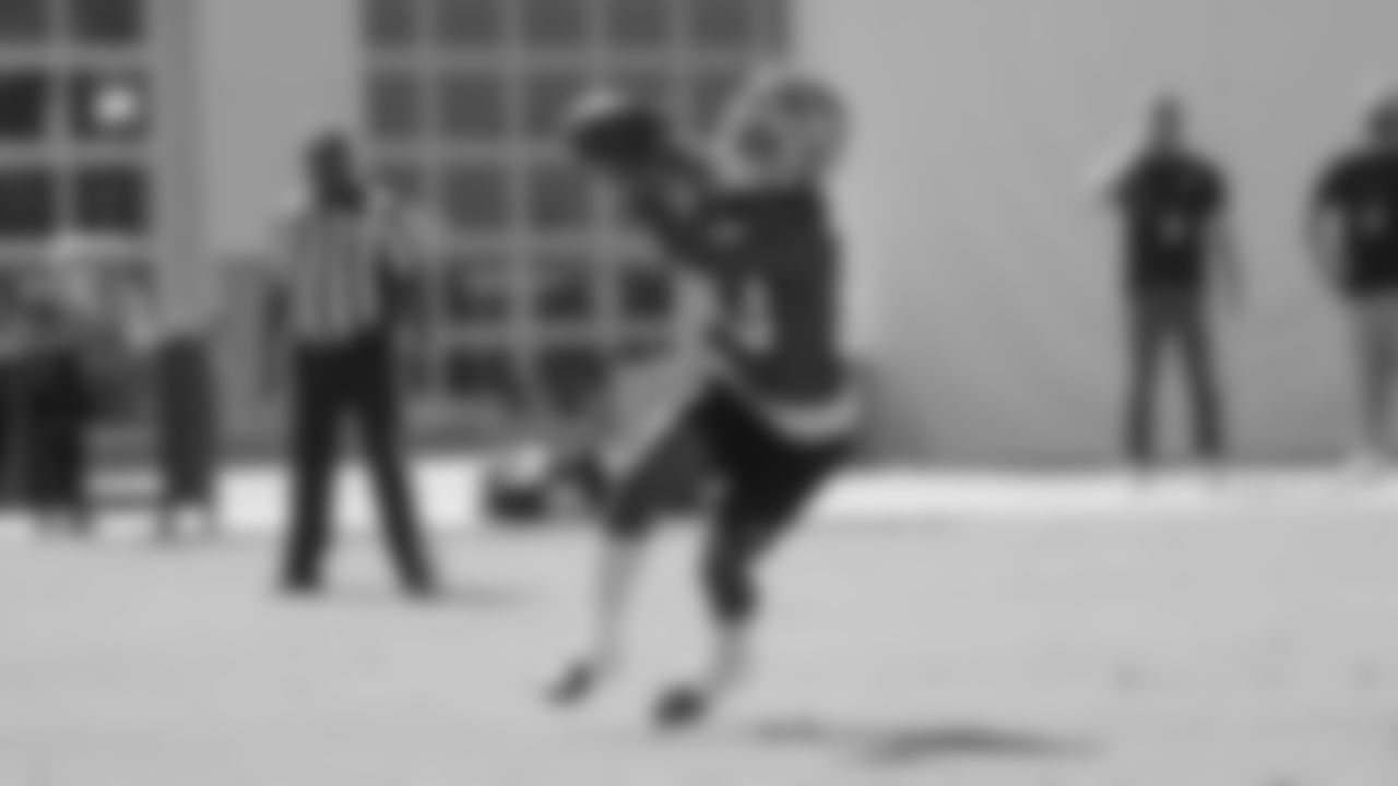 WR Connor Wedington