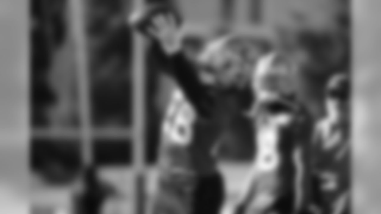 RB Carlos Hyde