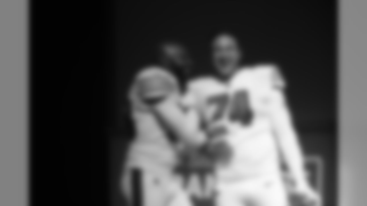 Jerry Rice and T Joe Staley