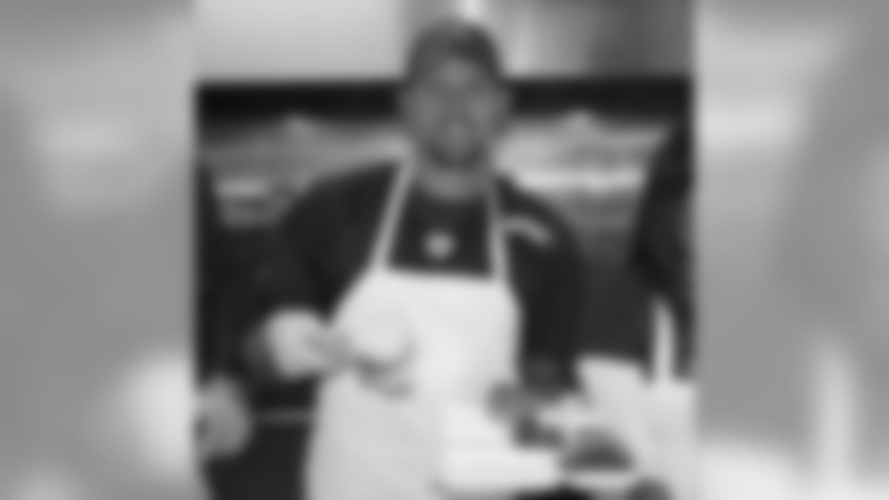 P Andy Lee helped CityTeam Ministries serve holiday meals to San Jose resid