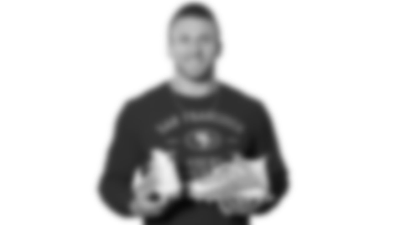 FB Kyle Juszczyk
Cause: Breast Cancer Research Foundation