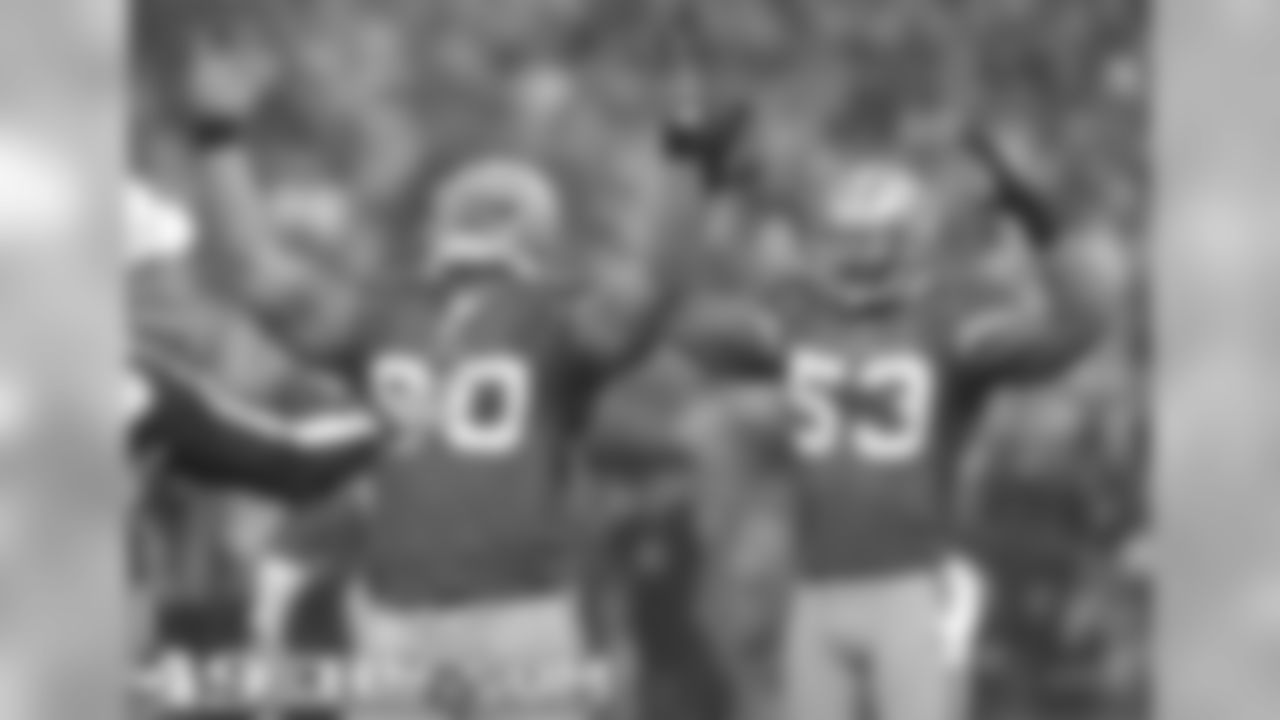 NT Isaac Sopoaga and LB NaVorro Bowman