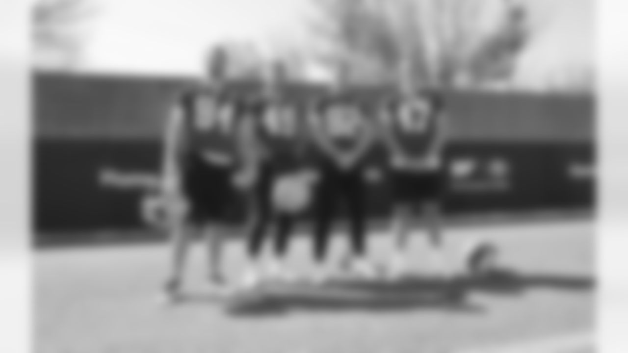 TE Tanner Hudson, TE Troy Fumagalli, TE Ross Dwelley, TE Tyler Kroft