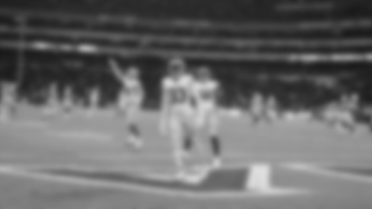 DB Tarvarius Moore