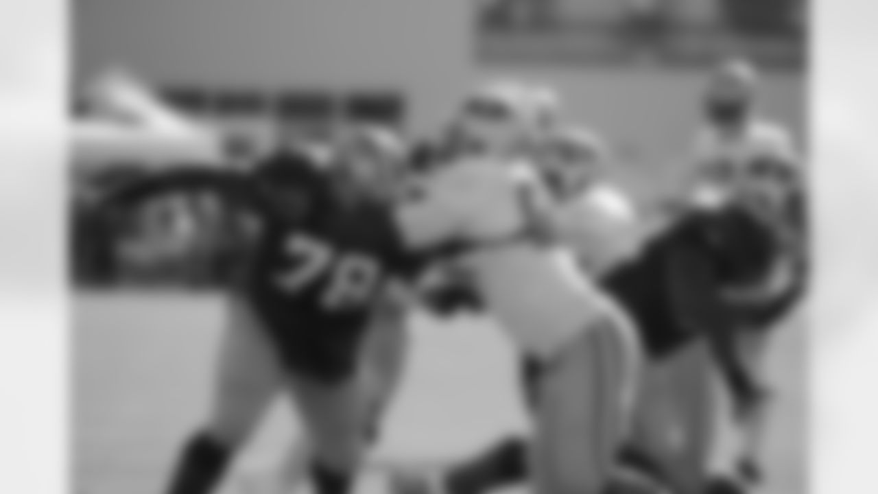 #78 Joe Looney - G