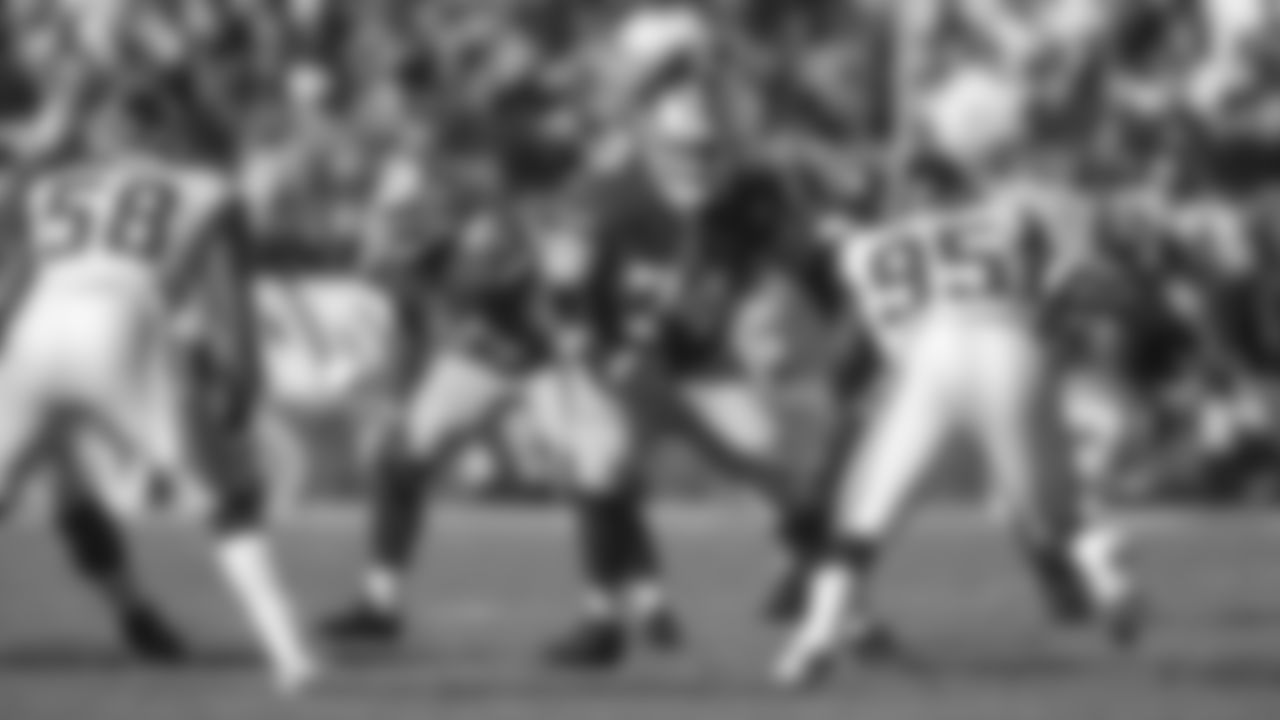 T Joe Staley