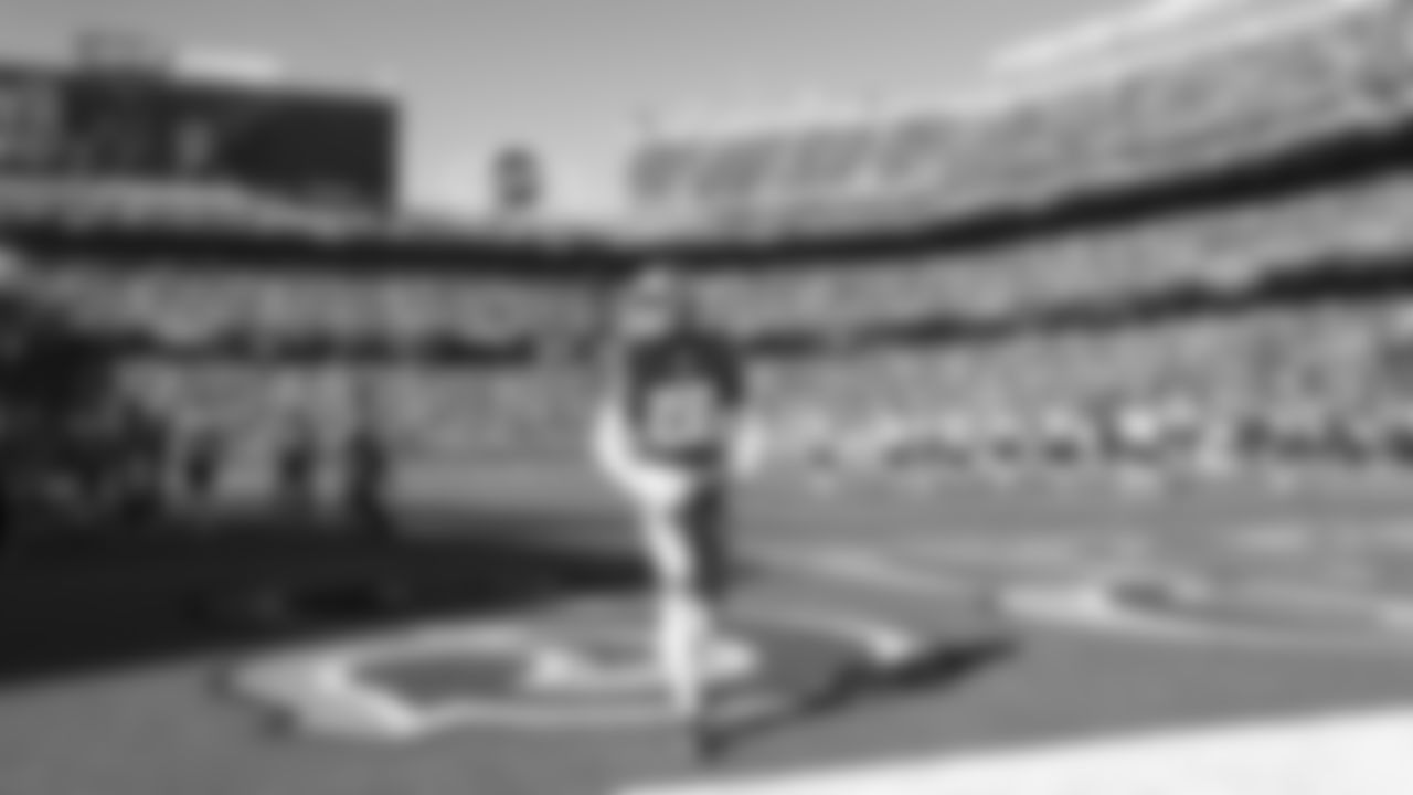 CB Isaiah Oliver