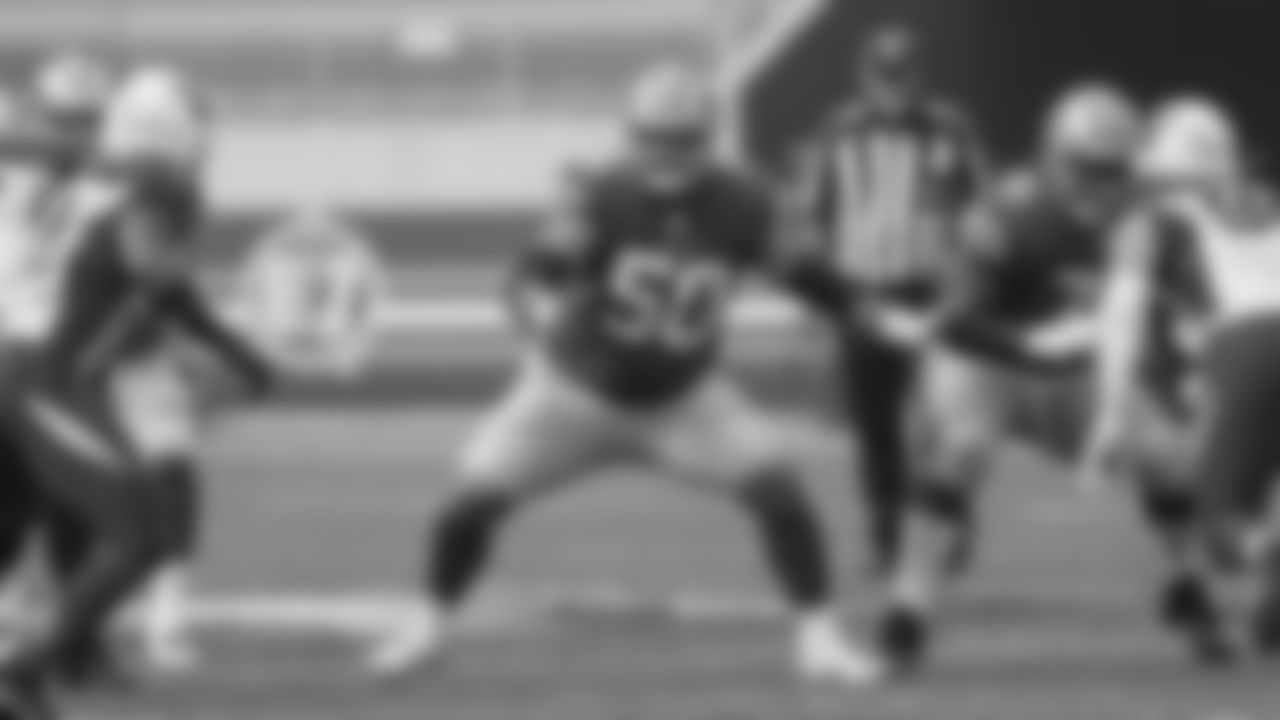 OL Hroniss Grasu
Unrestricted Free Agent