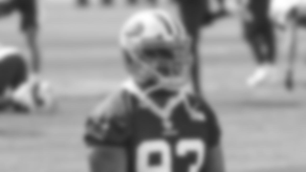DL Earl Mitchell