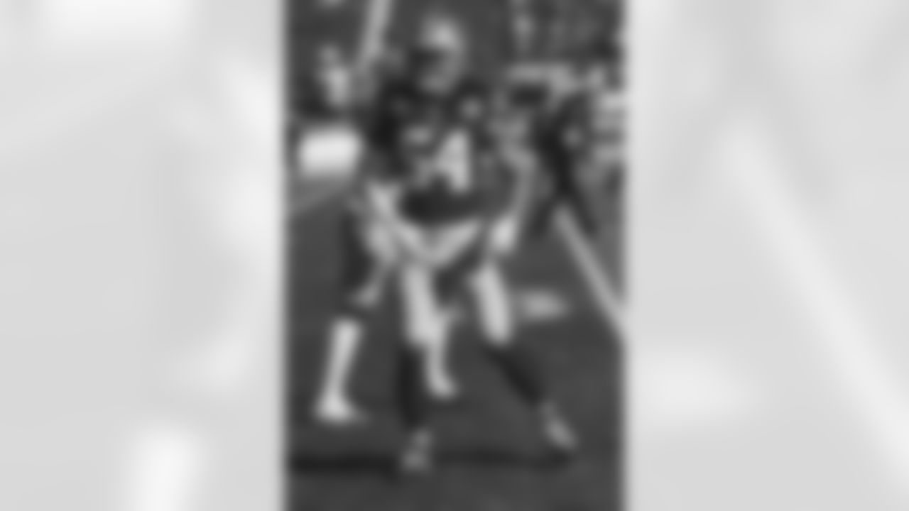 LB Fred Warner