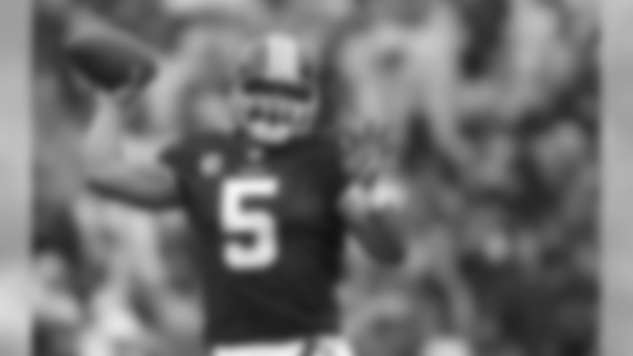 QB Donovan McNabb
