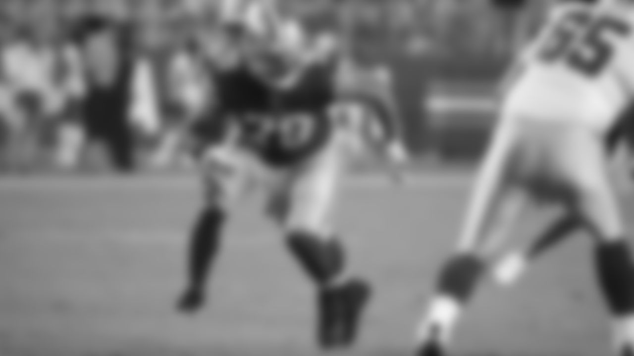 DL Jeremiah Valoaga