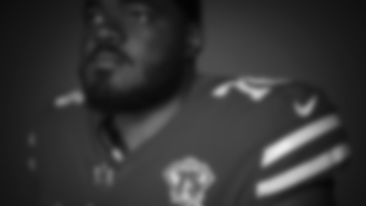 OL Jaylon Moore