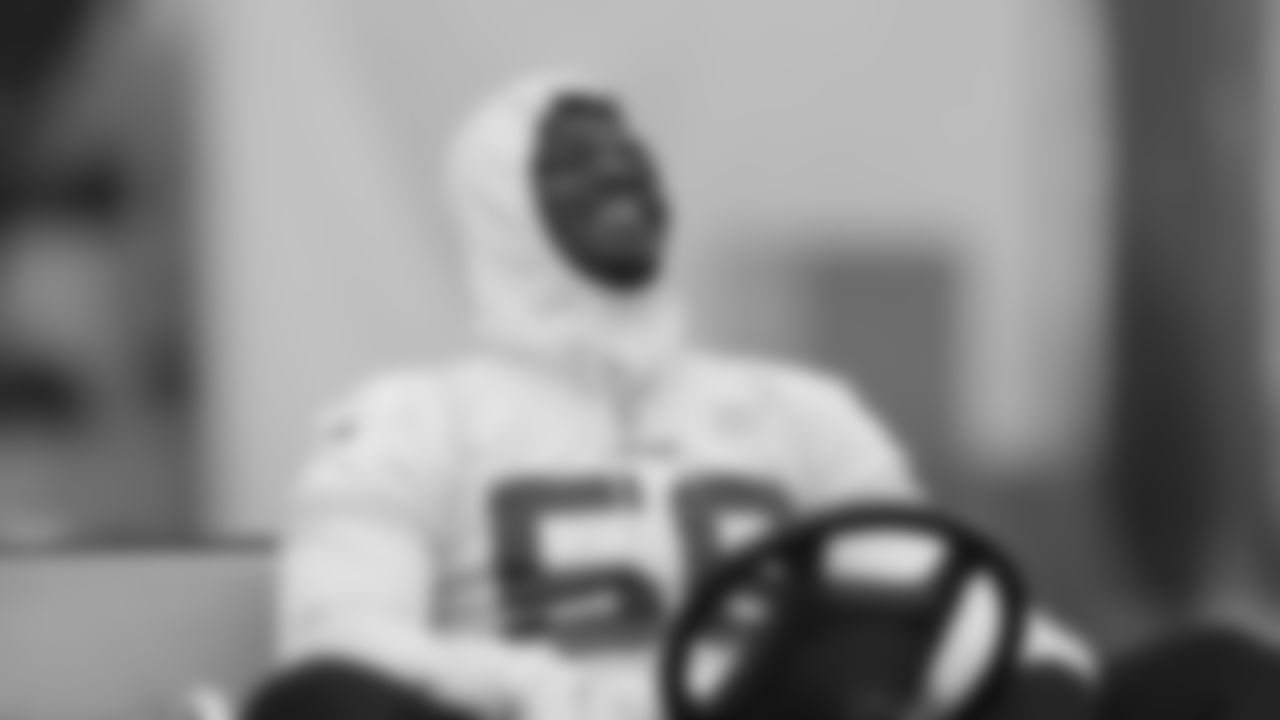 DL Samson Ebukam