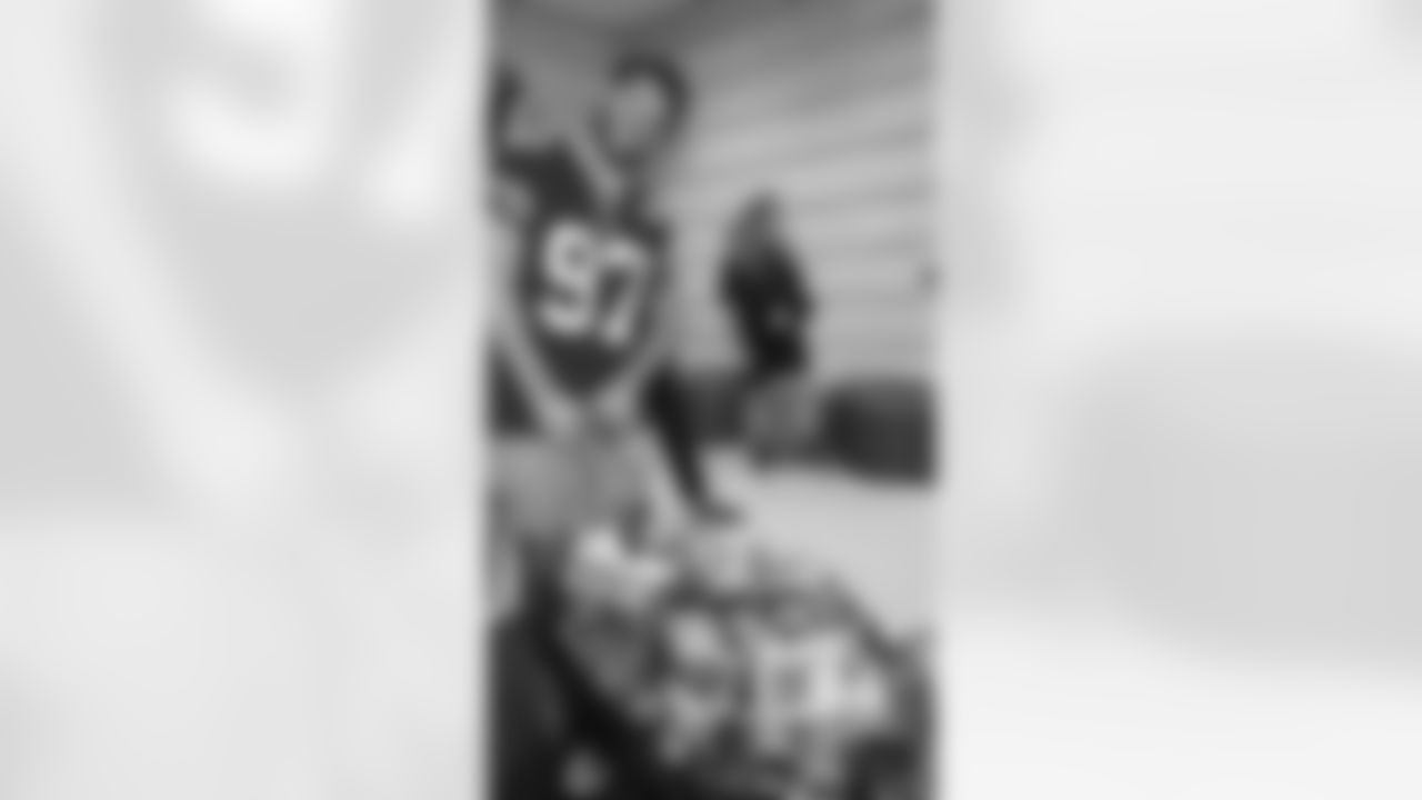 DL Nick Bosa