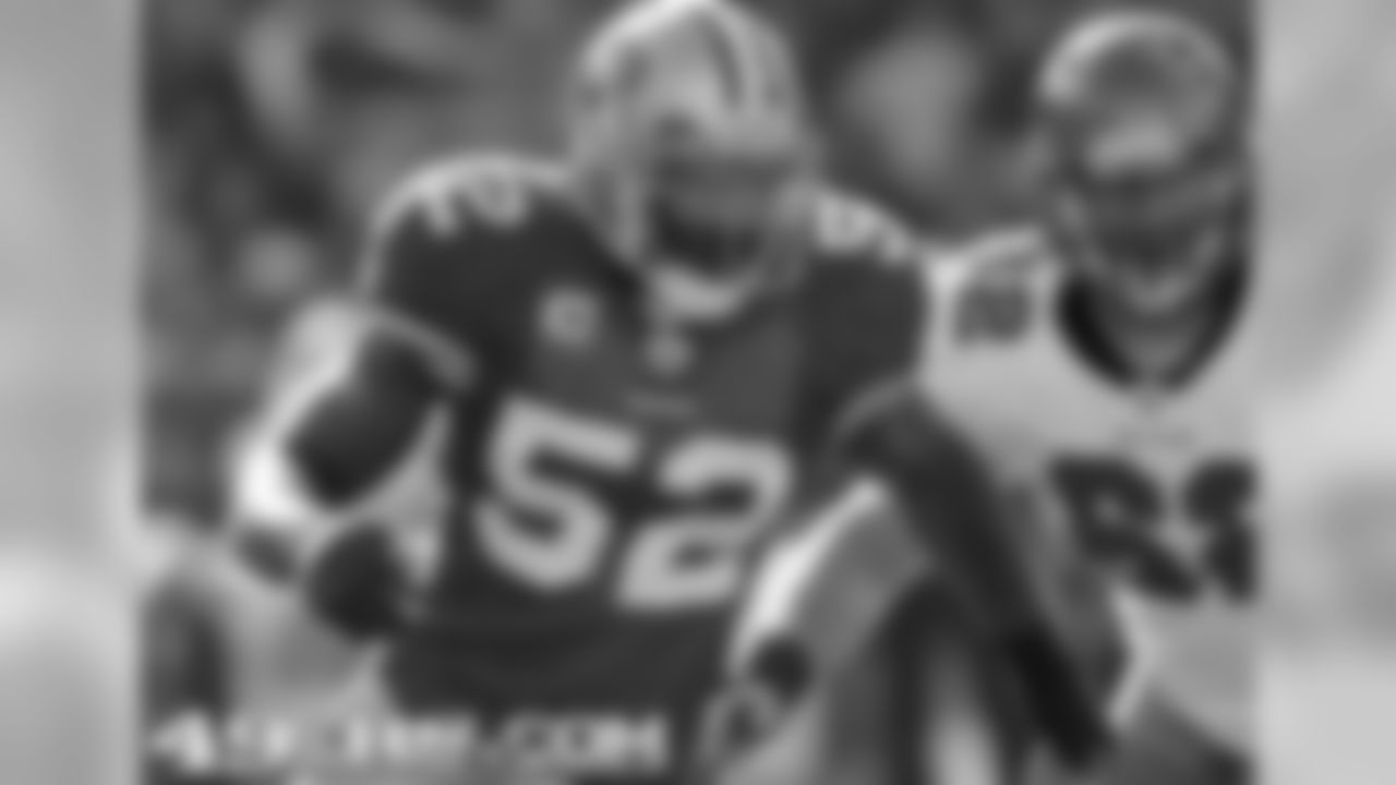 LB Patrick Willis