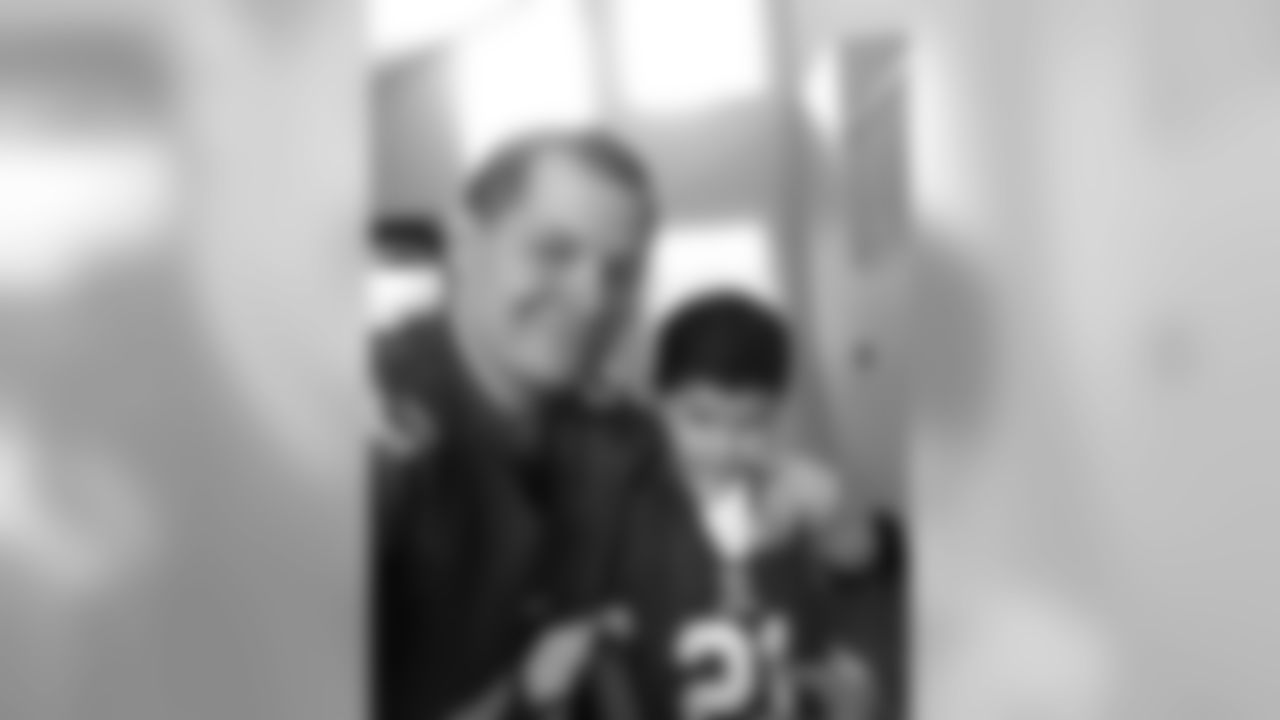 @jhntorres: "my son and I representing 49ers on Fathers day! My son says "league we are coming for you!"