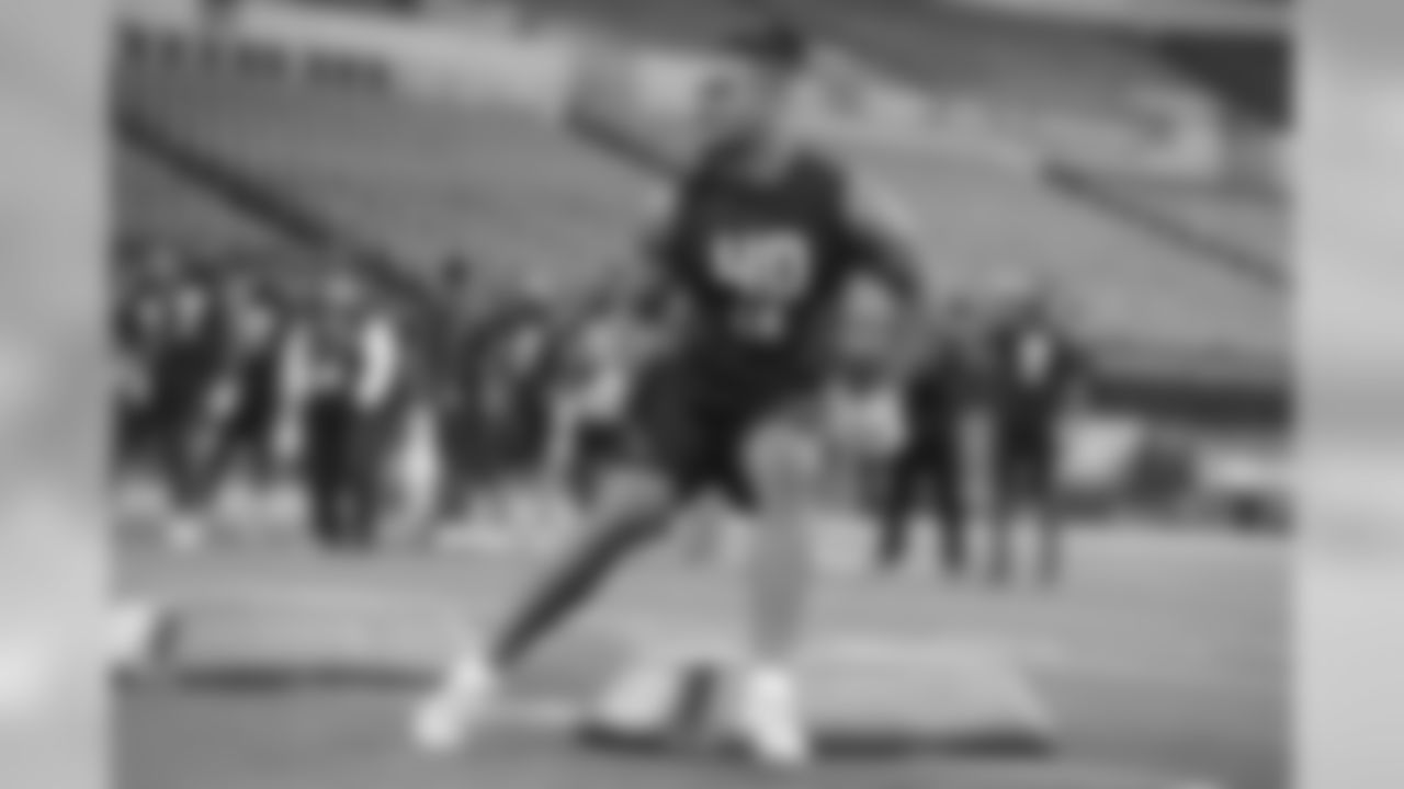 LB Fred Warner