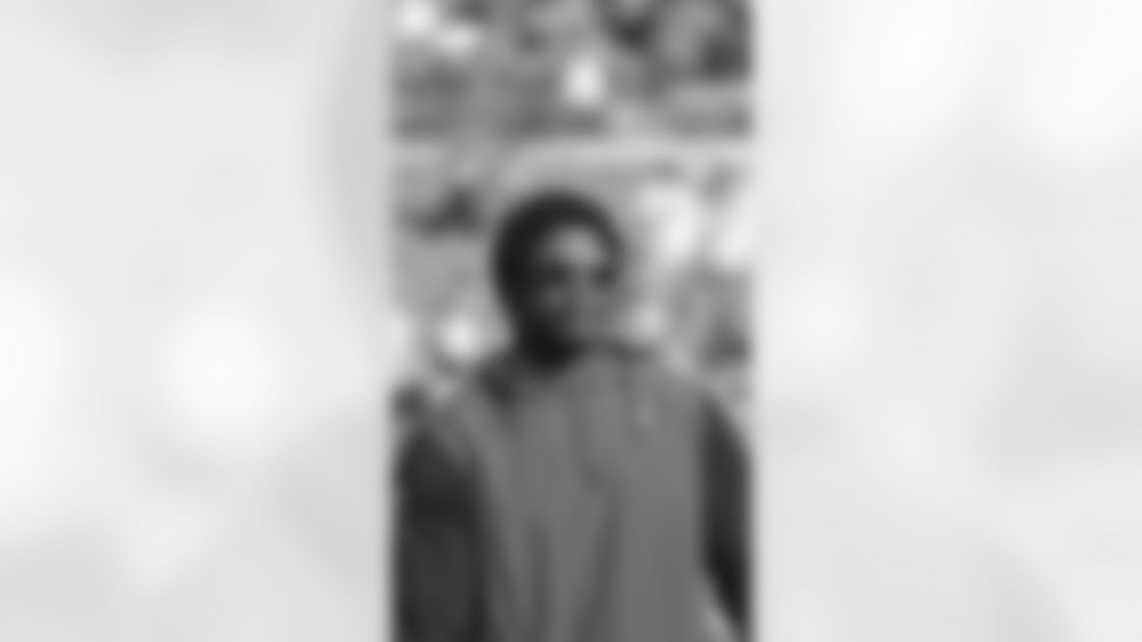LB Marcelino McCrary-Ball