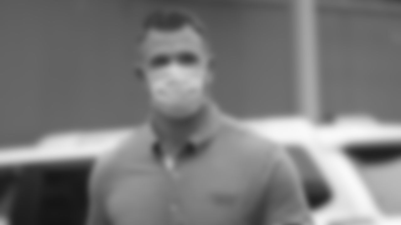 T Mike McGlinchey