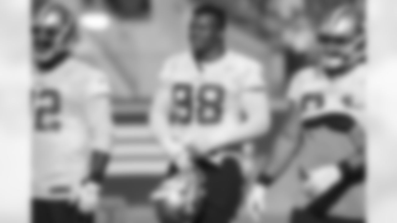 #98 Lawrence Okoye - DL