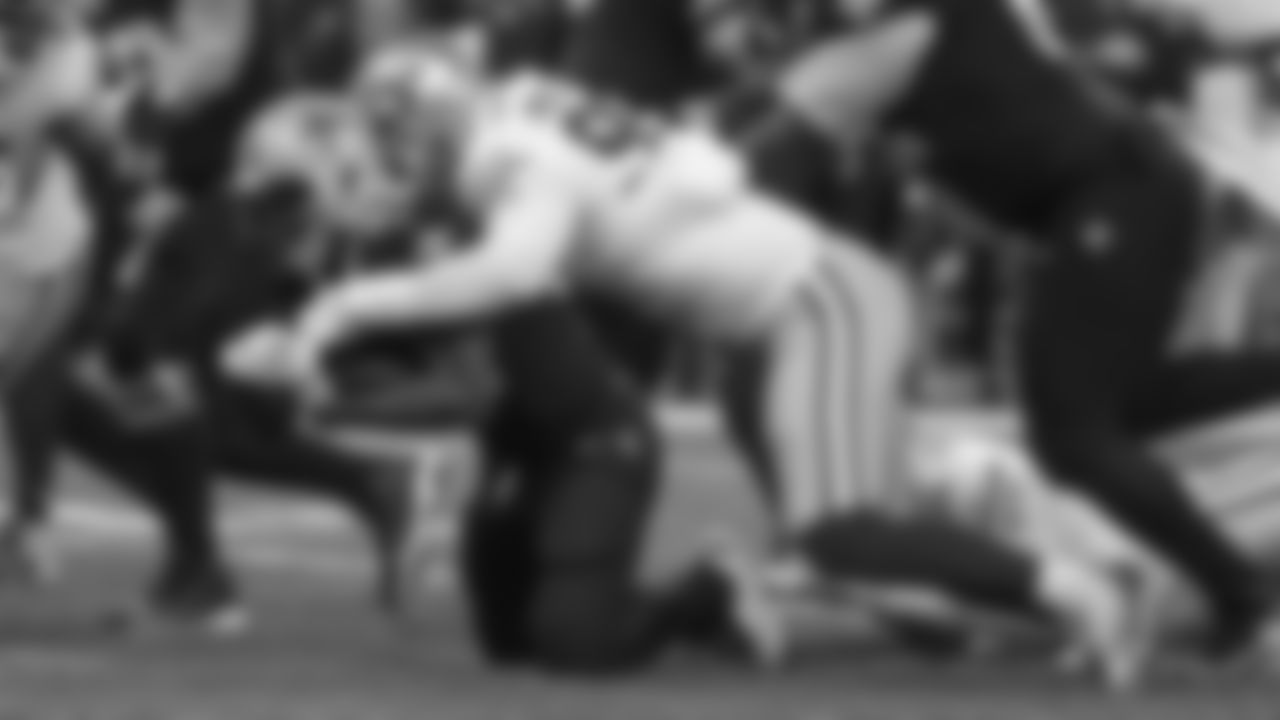 DL DeForest Buckner