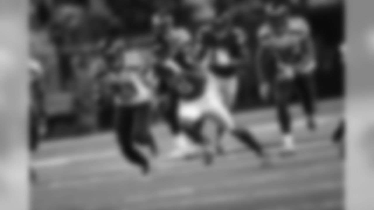 WR Taylor Gabriel