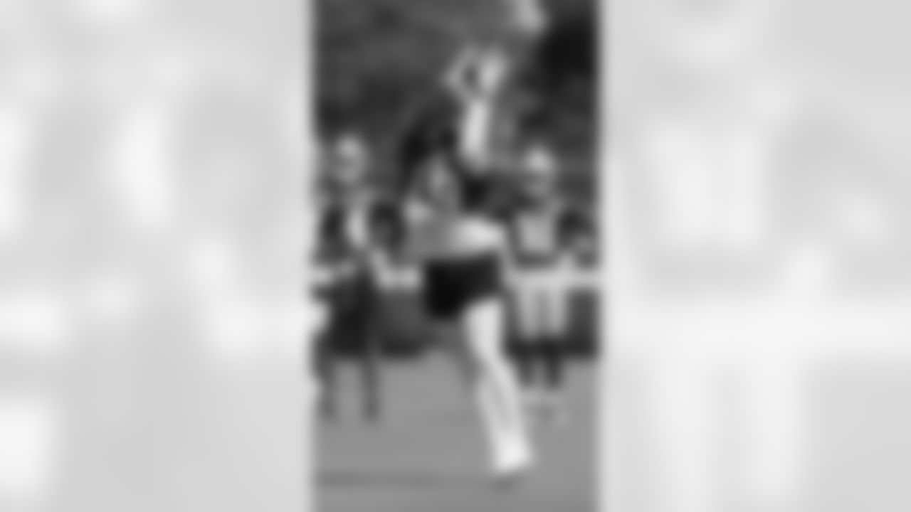 WR Deebo Samuel