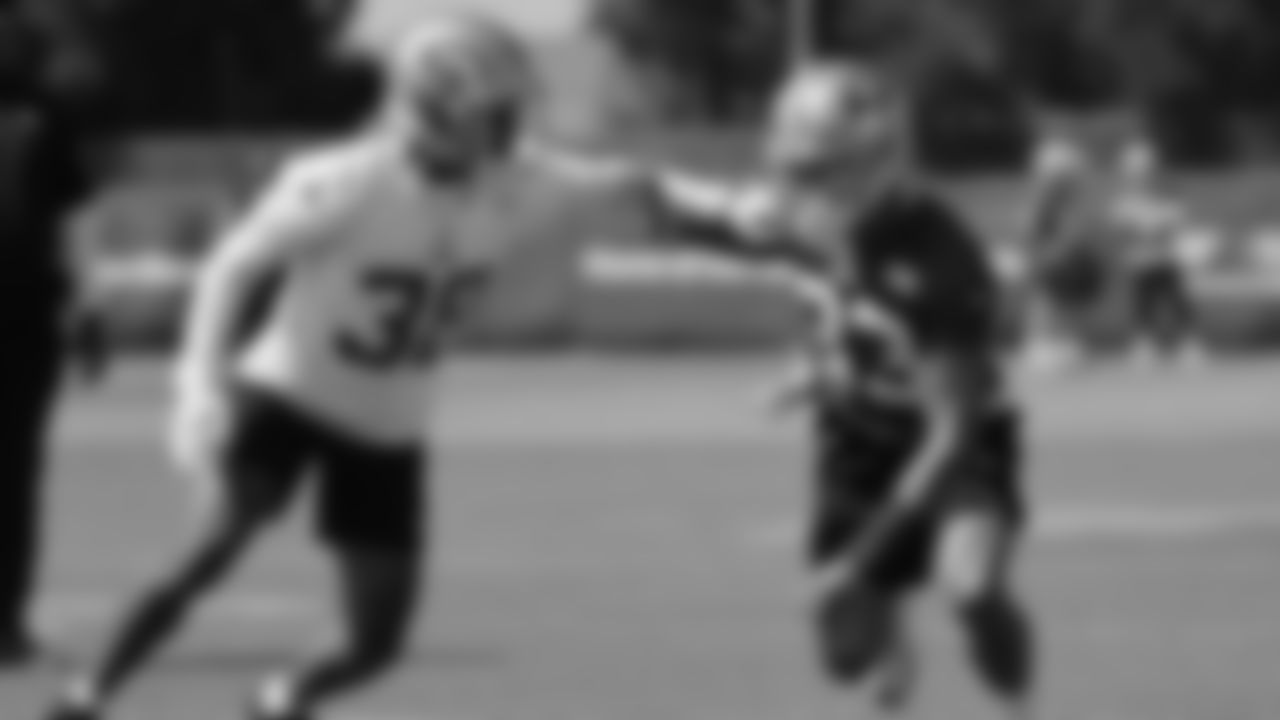 DB Deommodore Lenoir, WR Willie Snead IV