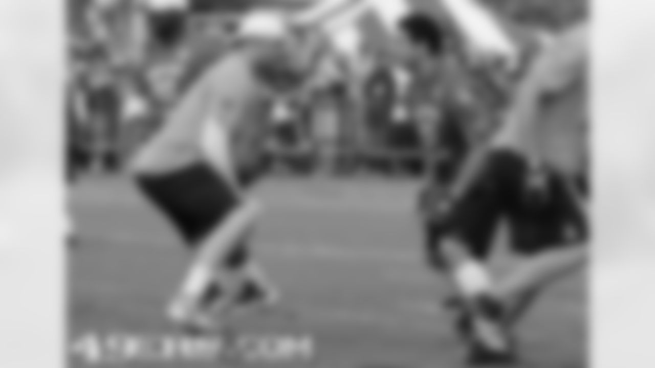 T Joe Staley and Philadelphia DE Jason Babin