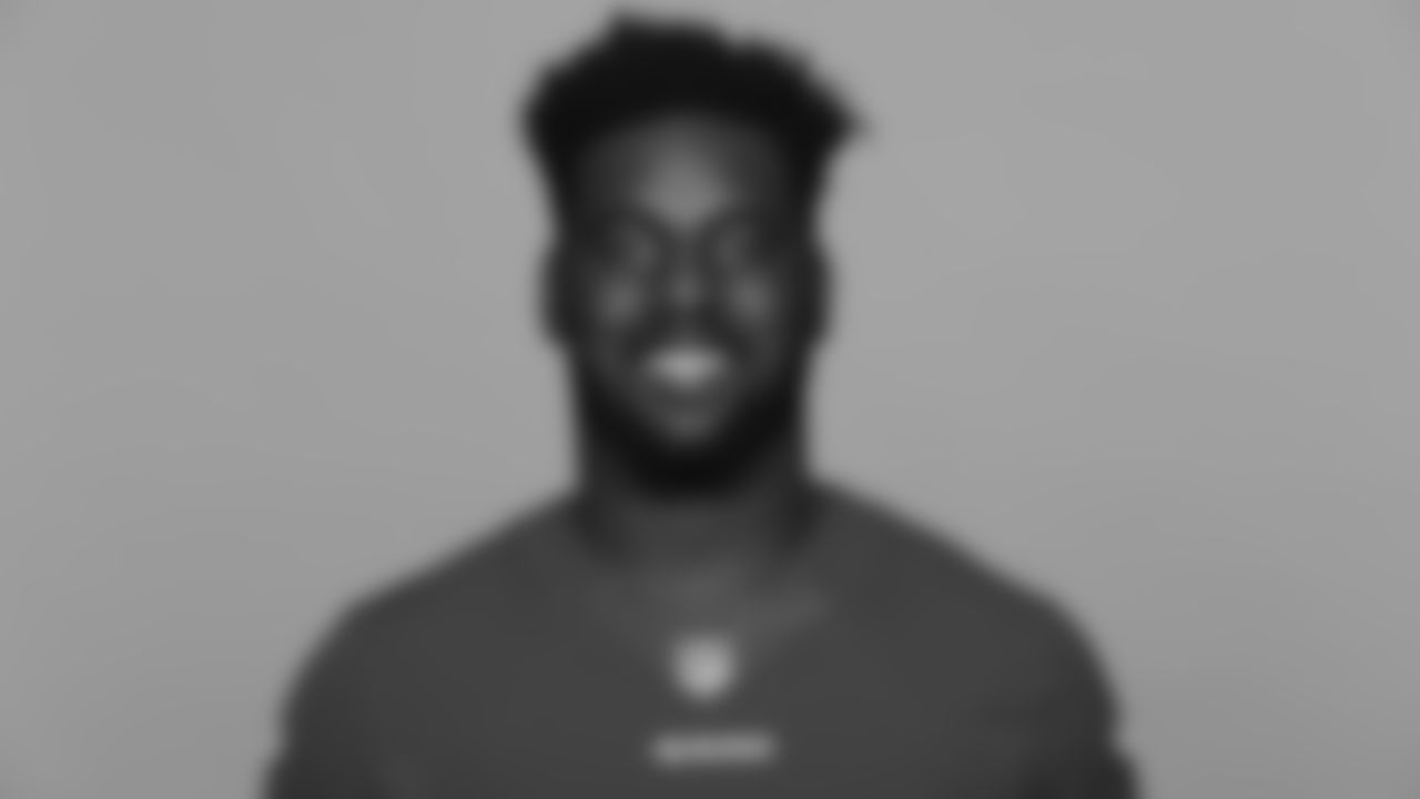 LB #47 Elijah Lee