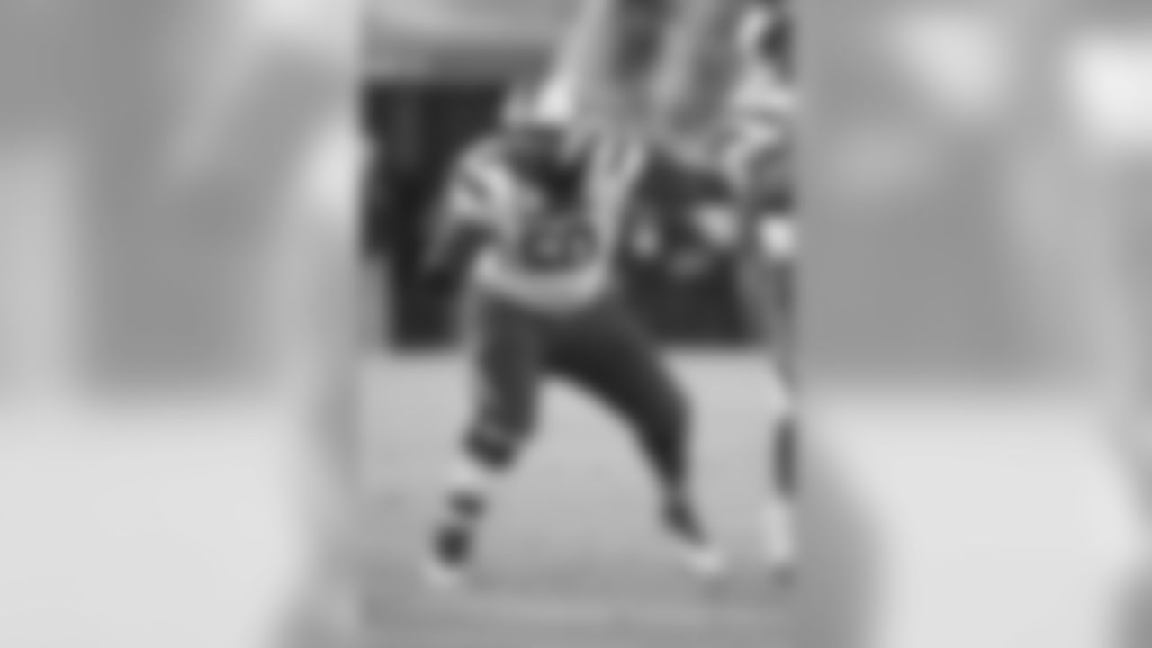 Analysis: Cann has a thick square build for the position and very good quickness and football awareness. In the run game, he can roll his hips and generate push at the point of attack.