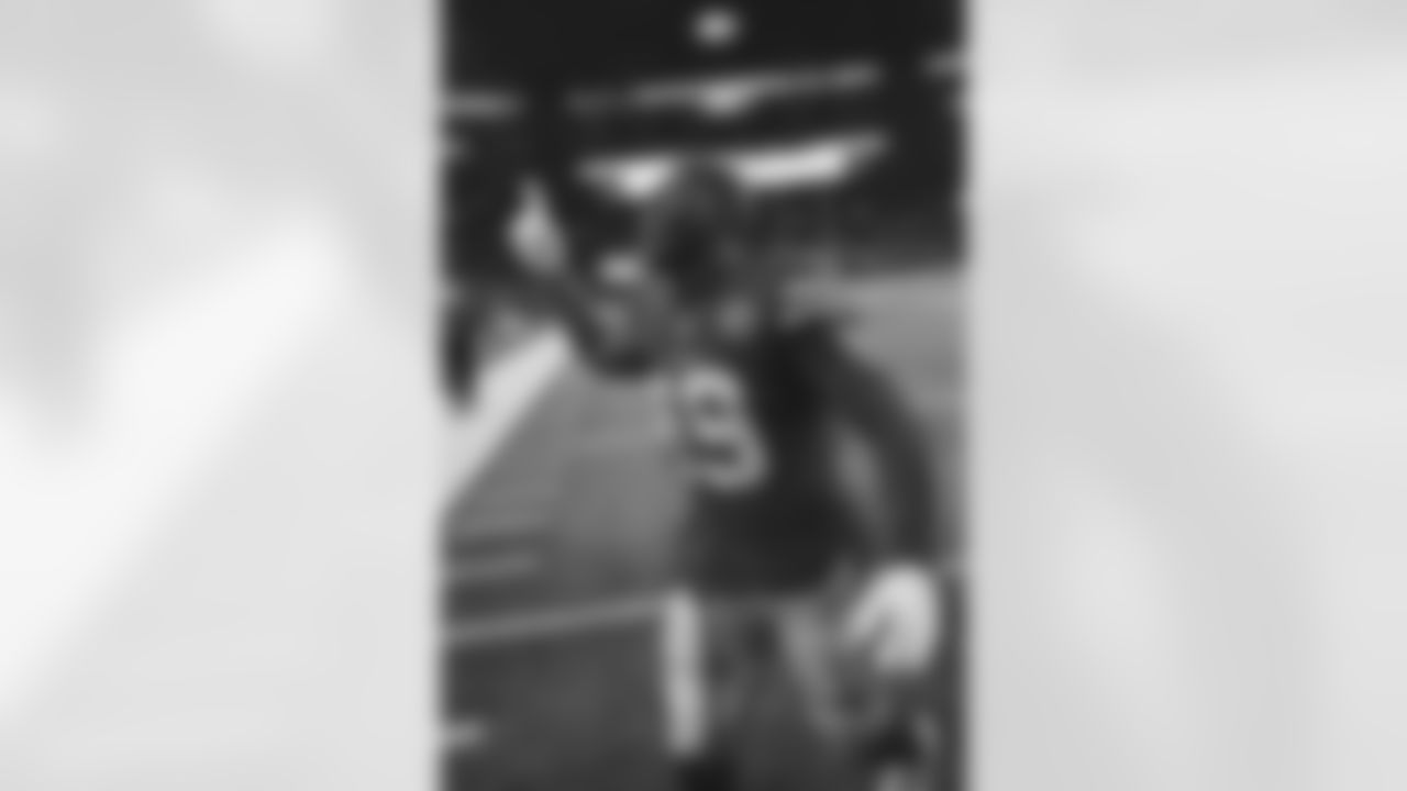 WR Deebo Samuel