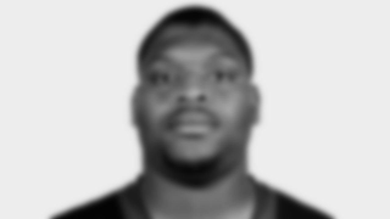 OL Laken Tomlinson