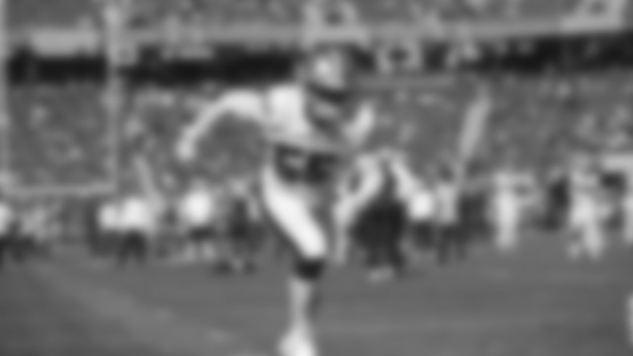 DL Dee Ford