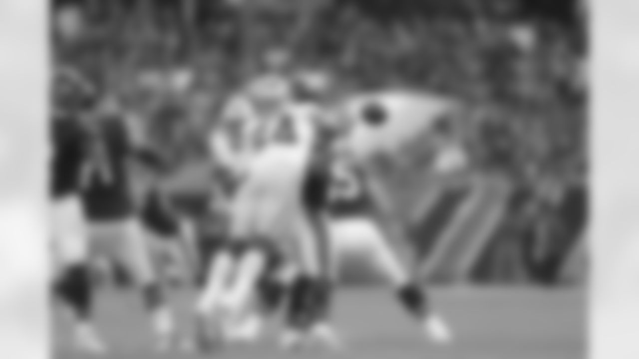 DL Cassius Marsh