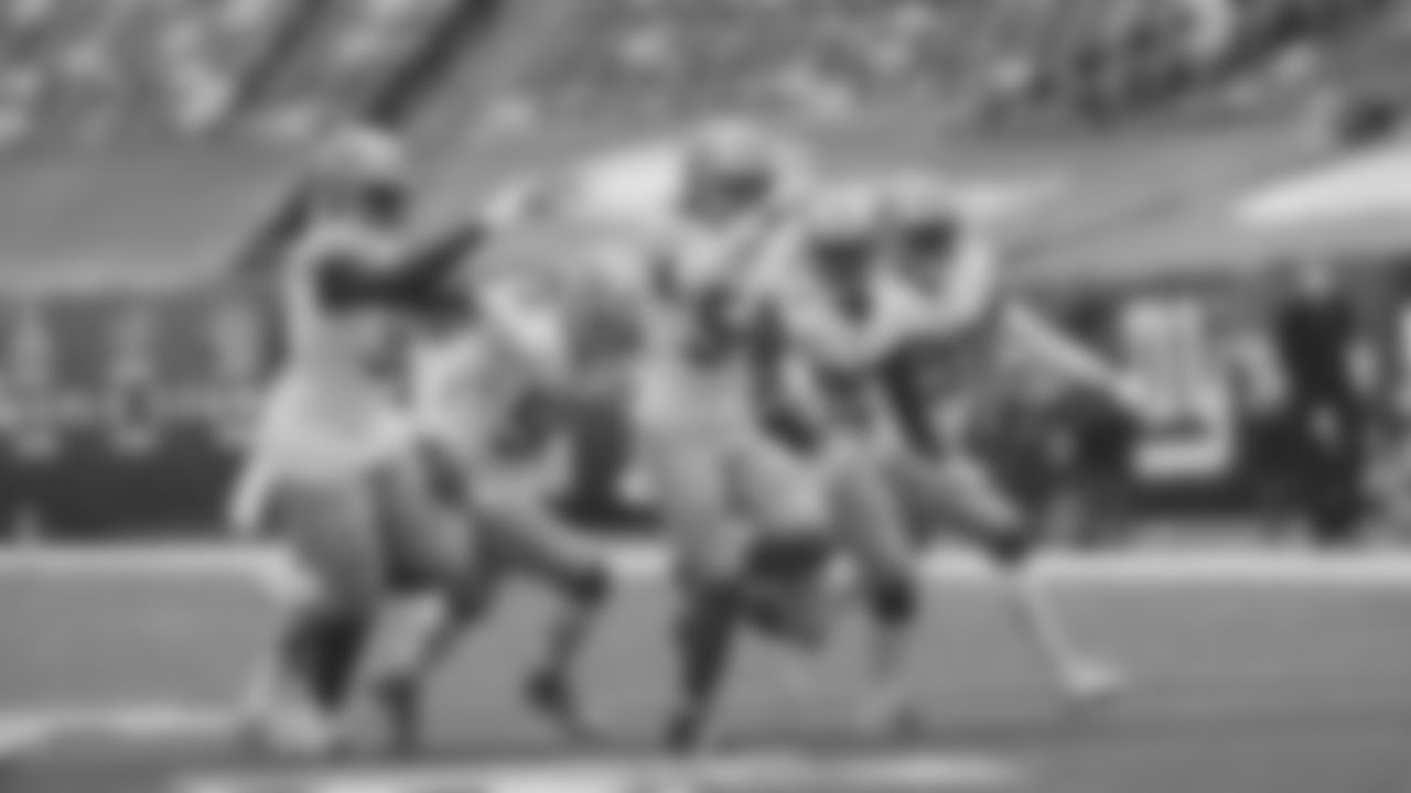 LB Fred Warner