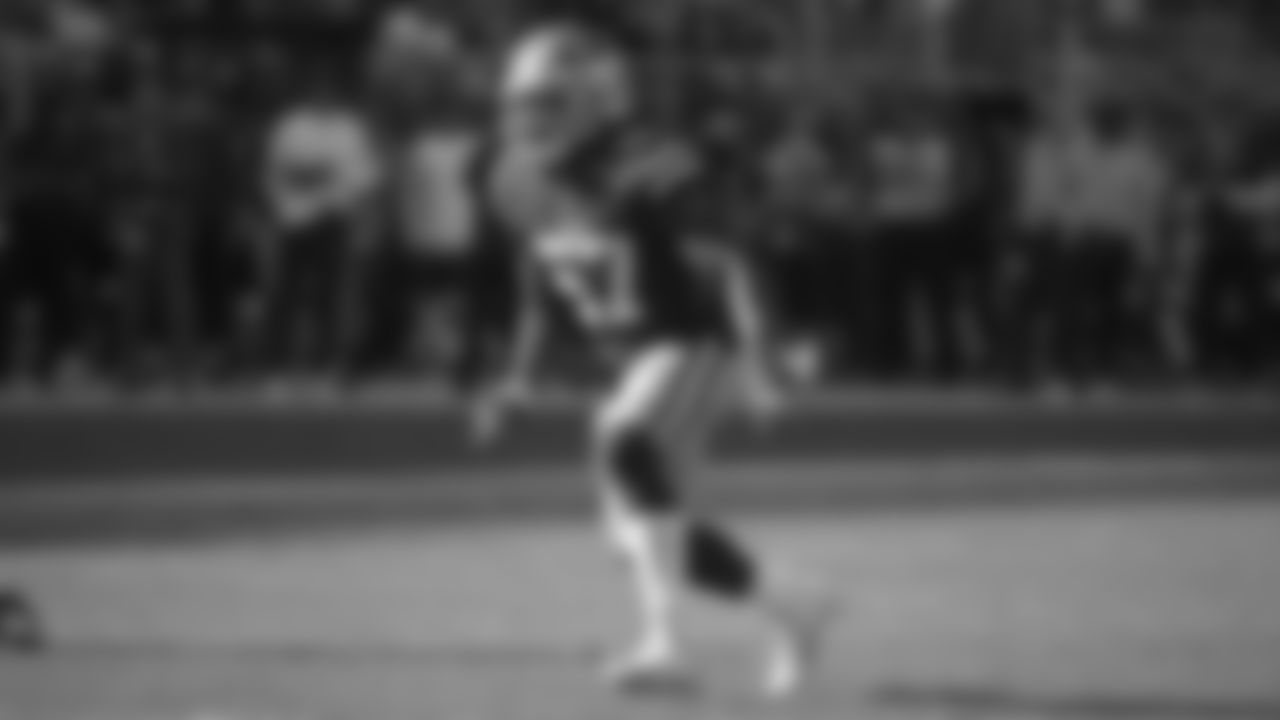 LB Dre Greenlaw